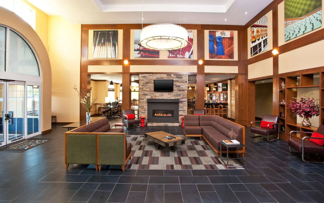 photo 2 of Four Points by Sheraton Louisville Airport