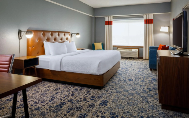 photo 3 of Four Points by Sheraton Louisville Airport