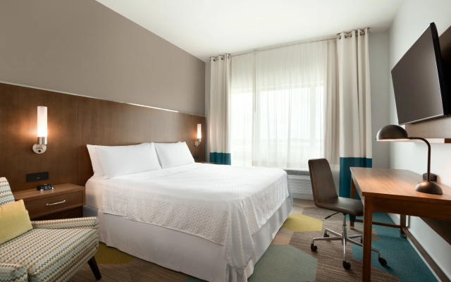 photo 3 of Four Points by Sheraton Miami Airport