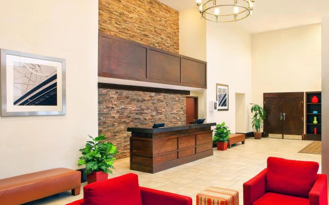 photo 2 of Four Points by Sheraton Philadelphia City Center
