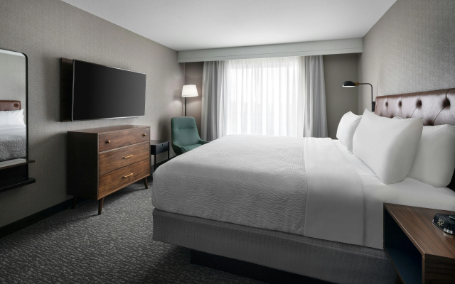 photo 5 of Four Points by Sheraton Hotel & Suites San Francisco Airport