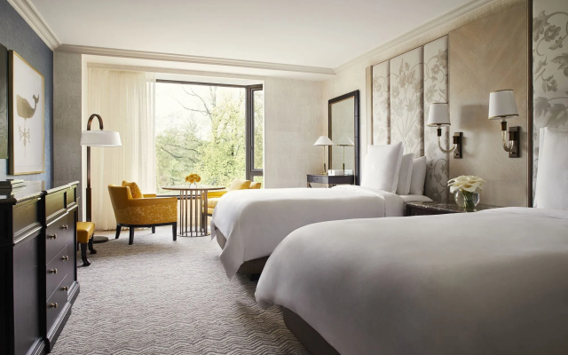 photo 3 of Four Seasons Hotel Boston