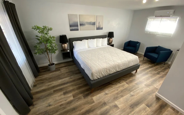 photo 3 of Four Seasons Inn