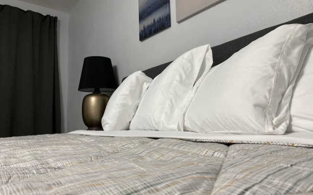 photo 5 of Four Seasons Inn