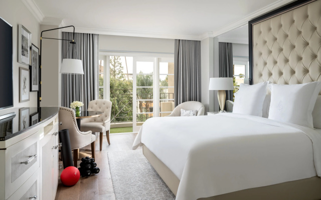 photo 4 of Four Seasons Los Angeles at Beverly Hills