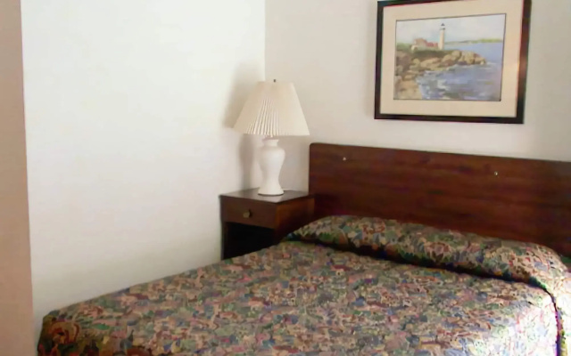 photo 3 of Four Winds Motel