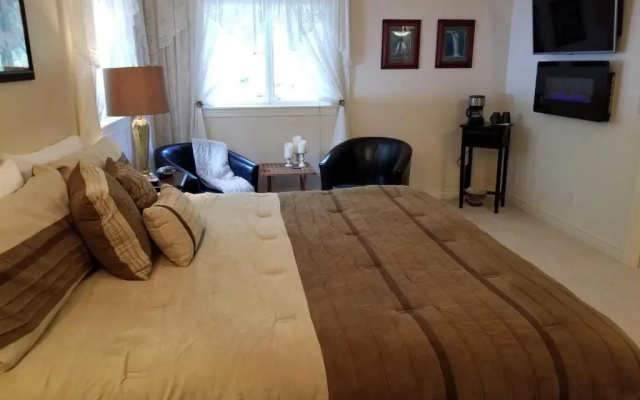 photo 3 of Fox Den Bed and Breakfast