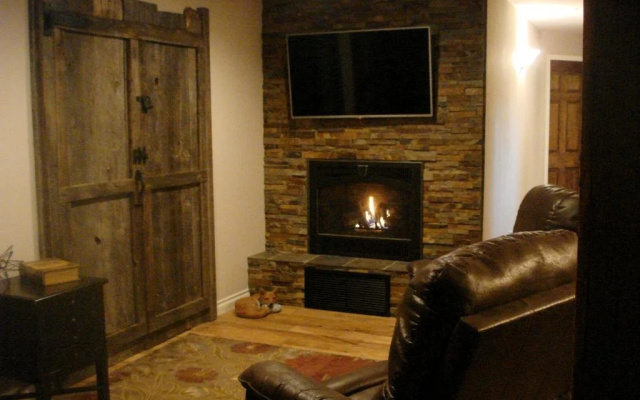 photo 5 of Fox Den Bed and Breakfast