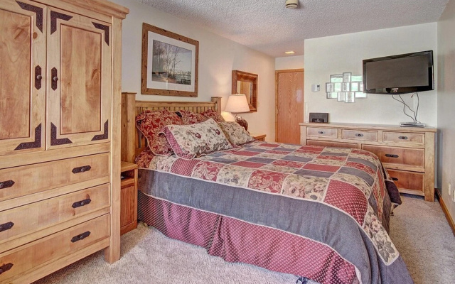 photo 4 of Amazing Ski in-out Condo With Mountain Views - FP114 by RedAwning