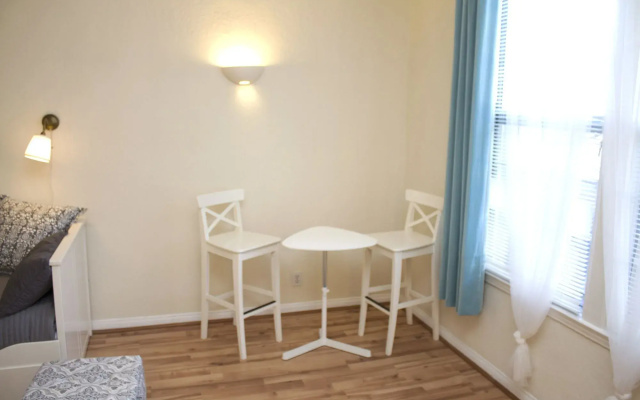 photo 4 of Franklin Ave Apartments
