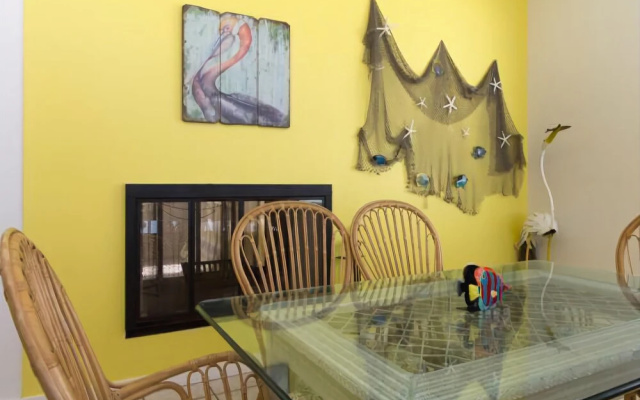 photo 4 of Franks Beach House by RedAwning