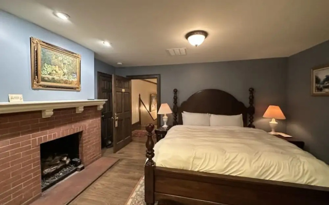 photo 5 of Frederick Stearns House Historic Inn