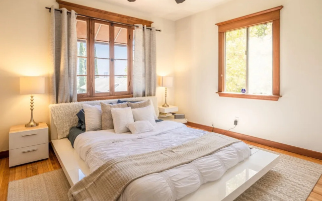 photo 2 of Fredonia by Avantstay Great Views of Studio City