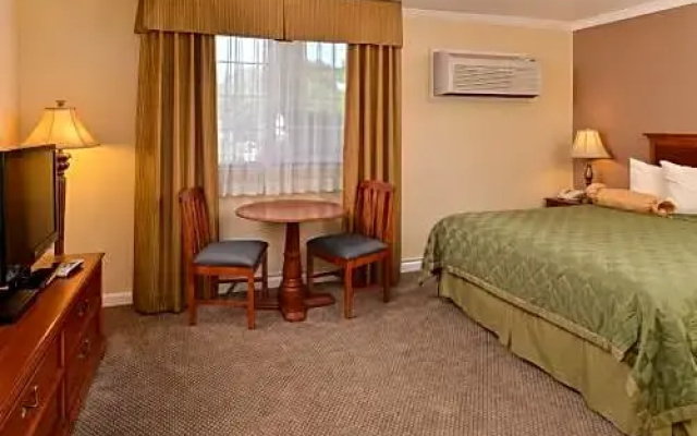 photo 2 of Fremont Inn