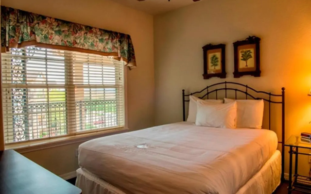 photo 3 of French Quarter Resort by Coolvacay