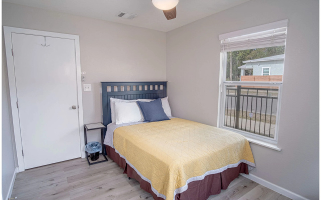 photo 4 of Freshly Remodeled 3BR 2BA Near Fantastic Downtown