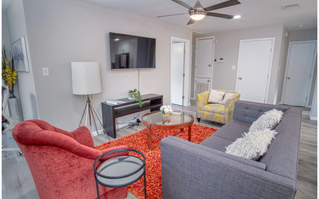 photo 5 of Freshly Remodeled 3BR 2BA Near Fantastic Downtown