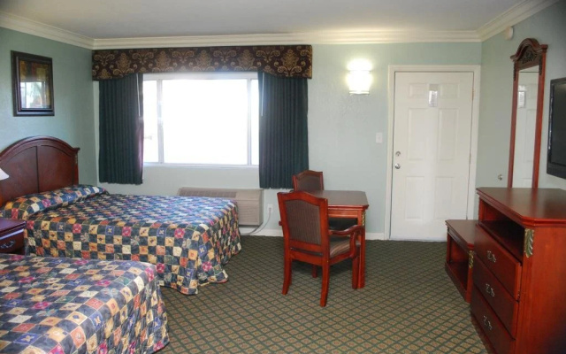 photo 4 of Friendly Hills Inn - Whittier, Los Angeles