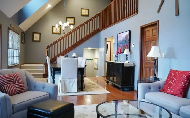 photo 4 of Holiday House