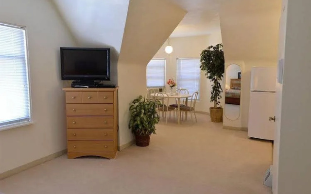 photo 4 of Friendship Suites