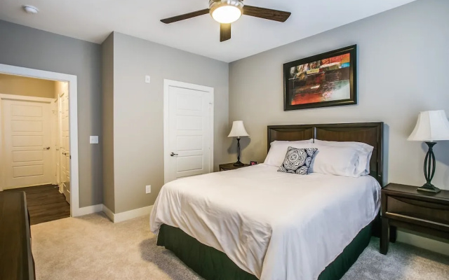 photo 2 of Frisco beautifully furnished 2 br apt