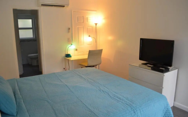 photo 5 of Nobleton Hotel