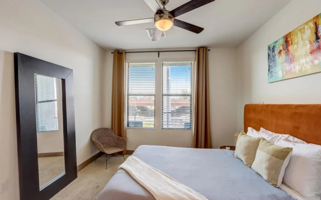 photo 4 of Frontdesk 1 BR Apt Near Arizona State University