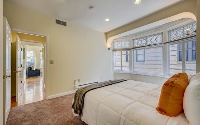 photo 5 of FRONTDESK 242 S 17th St Apts Rittenhouse Sq Philadelphia