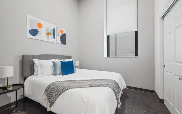 photo 5 of Apartments in Pittsburgh's Cultural District by Frontdesk