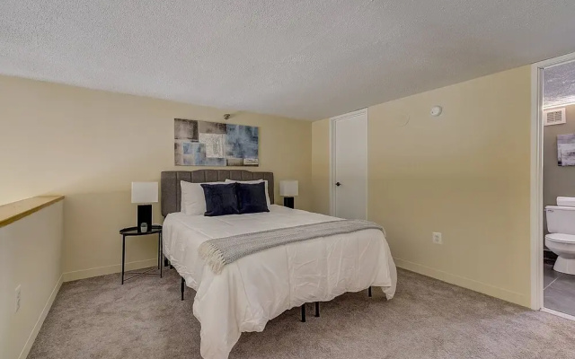 photo 5 of FRONTDESK The Cosmopolitan Apts Philadelphia