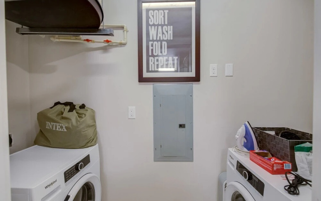 photo 5 of FRONTDESK Vantage Apts Edge District St Pete