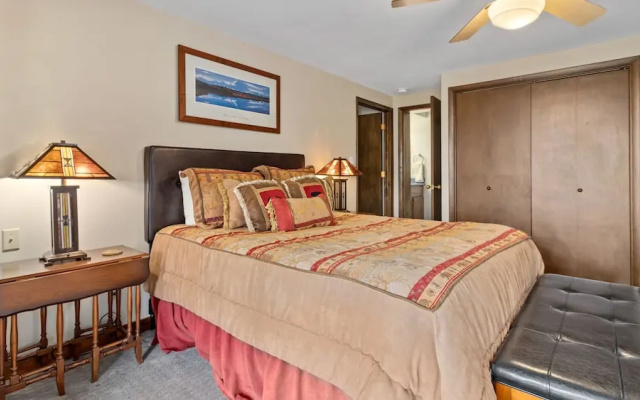 photo 3 of Frost Private Colorado - 3 Br Home