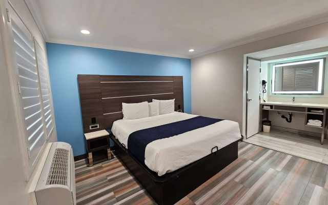 photo 4 of Travelodge by Wyndham Fullerton Near Anaheim