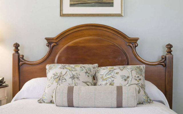 photo 5 of Fulton Lane Inn