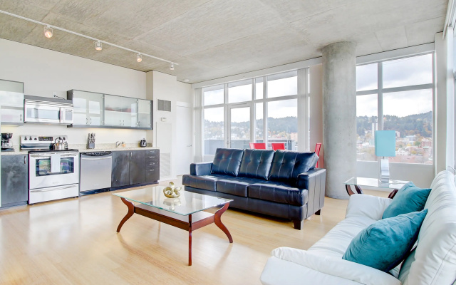 photo 2 of Furnished in Pearl District Apartments