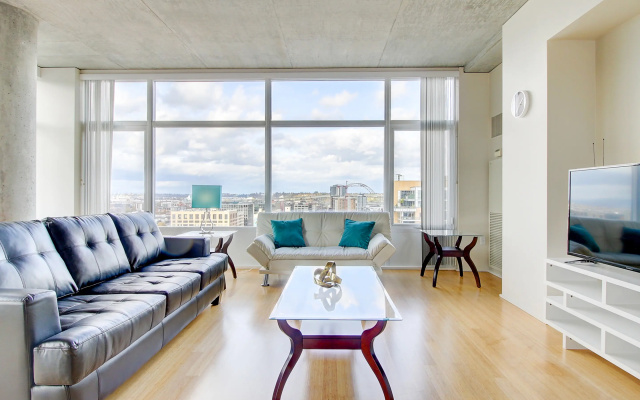photo 3 of Furnished in Pearl District Apartments
