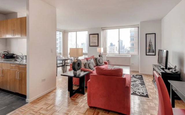 photo 4 of Furnished Quarters 777 6th Ave