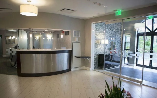 photo 2 of Furnished Quarters Bank Street Commons