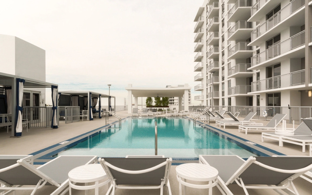 photo 3 of Furnished Suites at Coconut Grove Apartments