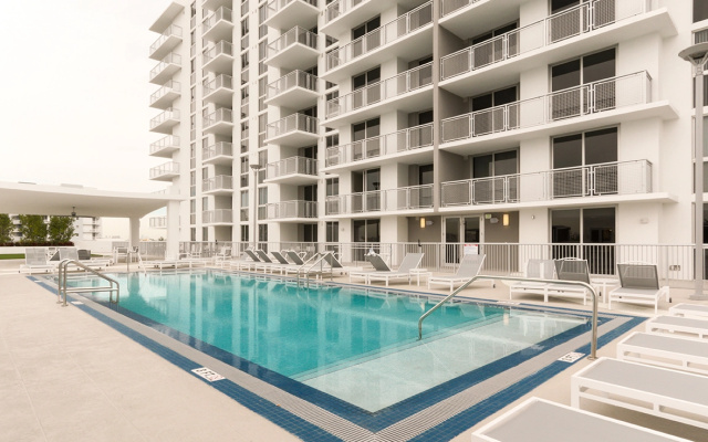 photo 4 of Furnished Suites at Coconut Grove Apartments