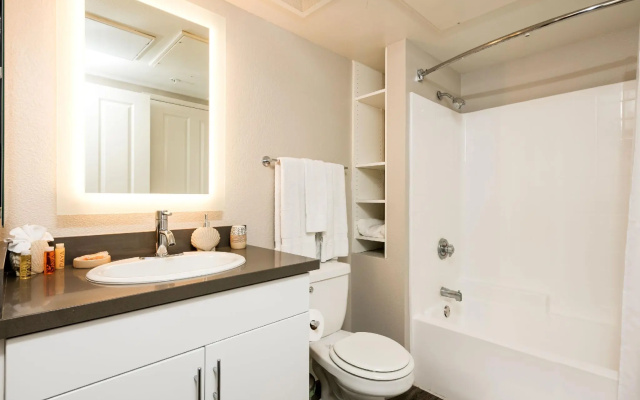 photo 5 of Hotel Style Furnished Suites in LA Beach Area