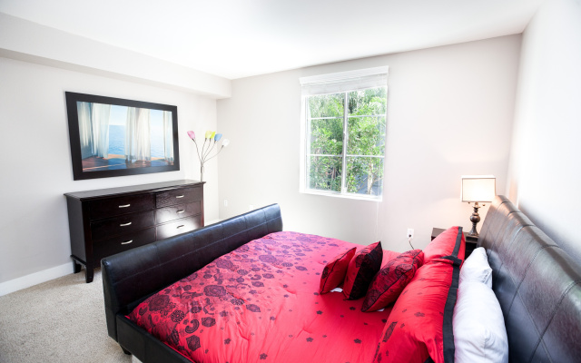 photo 3 of Furnished Suites In Corporate Center Apartments