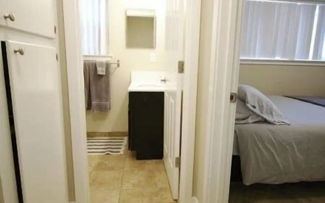 photo 4 of Furnished Washer & Dryer Near HWY 101