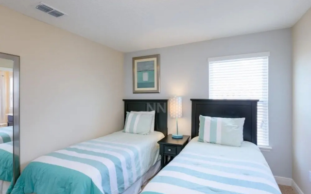 photo 4 of Fv61781 - Solterra Resort - 5 Bed 4.5 Baths Villa