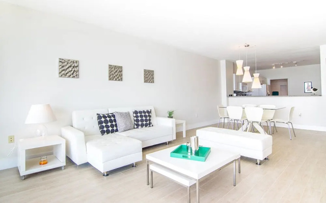 photo 5 of G. Bay Premium Condominium 2 Bedrooms 2 Bathrooms Condo