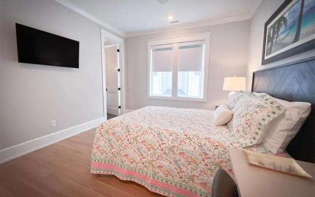 photo 4 of Gallery By The Sea by Sea Scape Properties