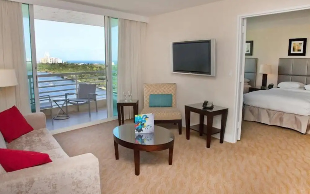 photo 2 of Gallery One Private Condos
