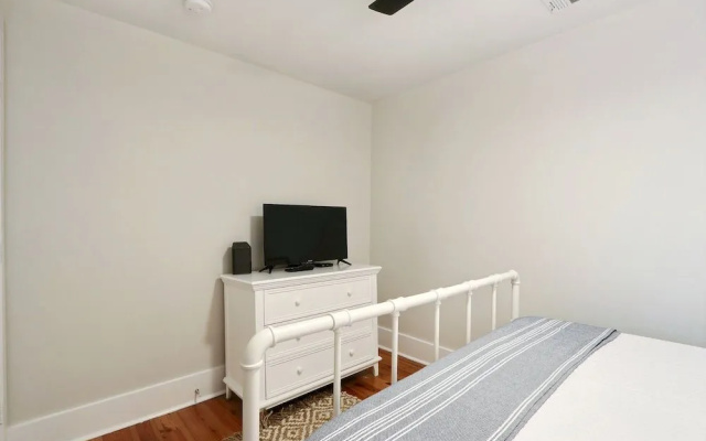 photo 4 of Gallery Stays - Parkside Loft
