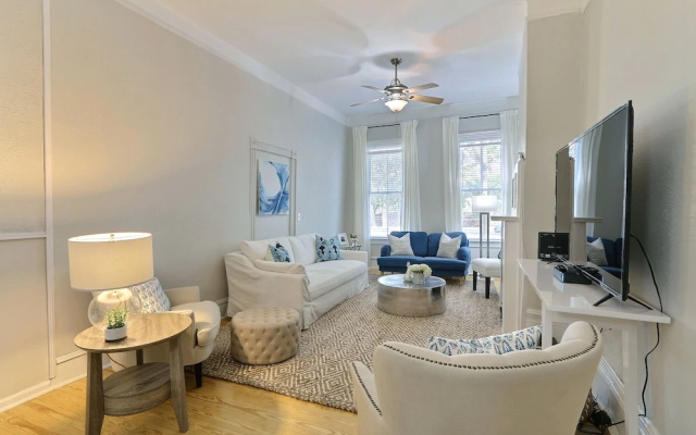 photo 4 of Gallery Stays - Parkside Manor