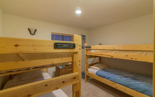 photo 2 of Gamara 3 Bedroom Holiday Home By Tahoe Truckee